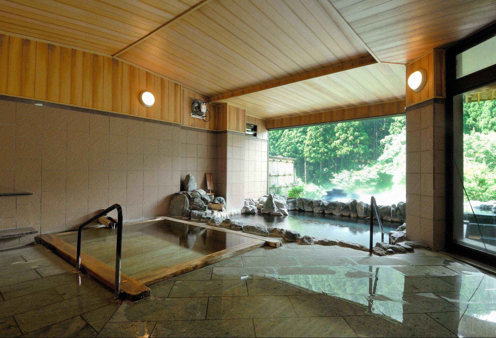 谷川温泉 檜の宿 水上山荘 みなかみ町 エクステリア 写真